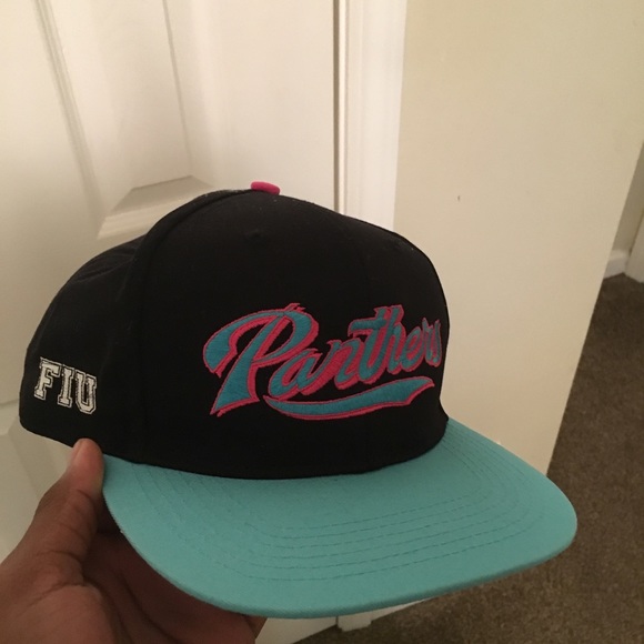 Fiu hat - Picture 1 of 2